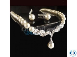 Silver Plated Tear Drop Cream Pearl and Rhinestone