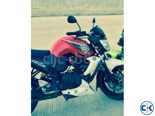 Yamaha fzs SUPER fresh serial 23 5900km 1st hand