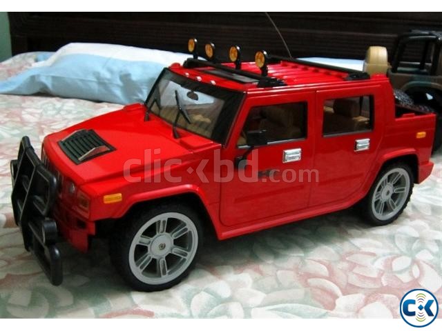Licensed R C exclusive Hummer H2 Radio Controlled 1 8 size large image 0
