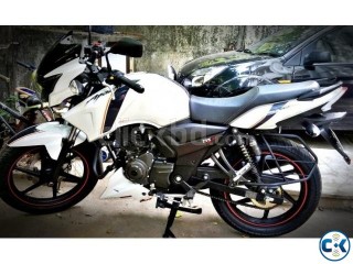 New Apache RTR White 1900km 25 serial 2014 Model