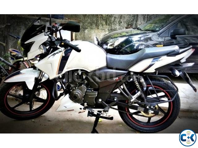 New Apache RTR White 1900km 25 serial 2014 Model large image 0