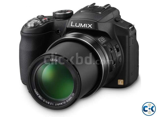 Panasonic FZ200 12.1 MP F2.8 Constant Aperture large image 0