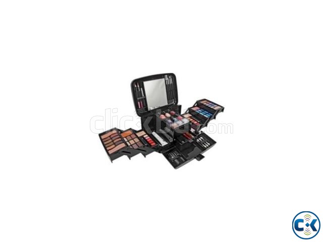 Pretty Pink Deluxe Cosmetics Case and Make-Up Set large image 0