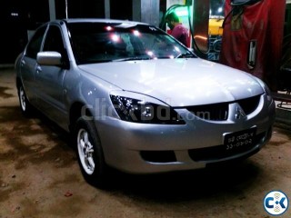 Mitsubishi Lancer GLX 2003 Urgent Sell