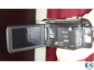 Panasonic HC-V500M 16GB 38x Zoom Full HD