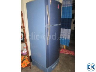 Sharp 10.5 CFT Fridge for Sell