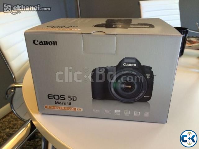 Canon EOS 5D Mark 3 22.3MP DSLR Camera Body large image 0