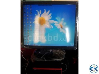 Relysis 19inc Square LED Monitor 3400