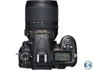 Nikon D7000 Body-- With 18-105mm