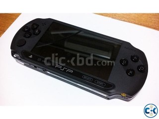 PSP e1003 With 140GB games And all