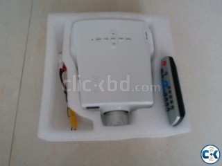 1080P HD Multimedia LED Projector TV