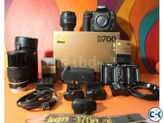 Nikon D7000 and Nikon d700