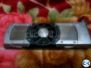 Evga Gtx 690 signature edition 4GB GDDR5.