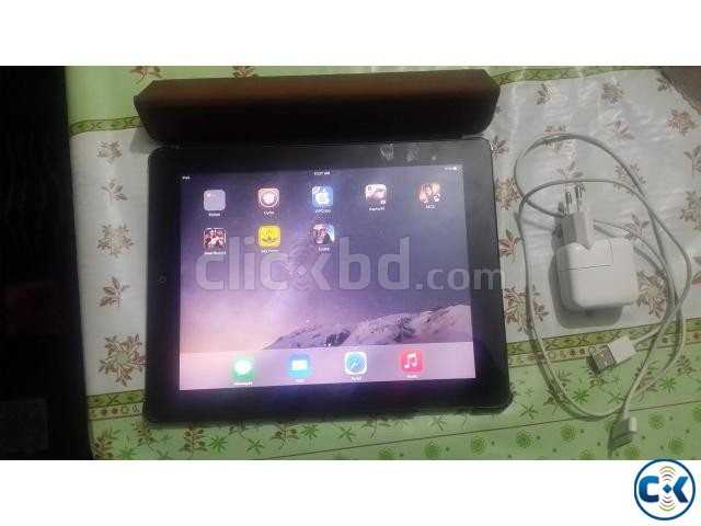 iPad 3 WiFi 3G 32GB for urgent sell... large image 0