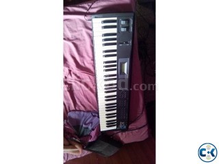 like new korg x5d keyboard