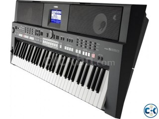 Yamaha PSR S-650