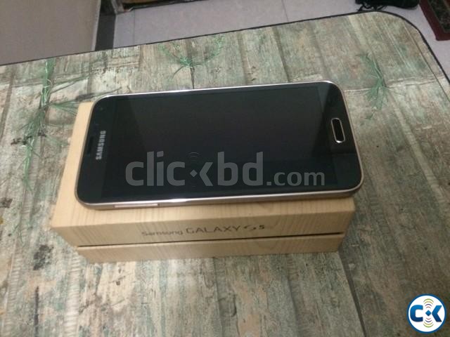 Samsung Galaxy S5 Gold large image 0
