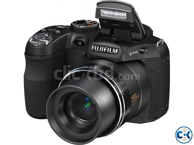 semi DSLR fujifilm fine pix s1600 large image 0