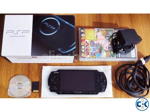 Original PSP Sony with Box Full Of Games large image 0