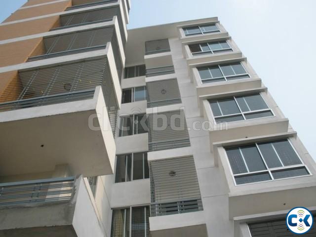 2000 Squarefeet flats in Bashundhara available for rent large image 0