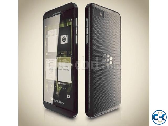 Blackberry Z10 Totally Fresh Condition large image 0