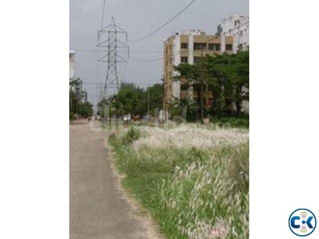 F-Block-Ready Flat-80ft road corner large image 0