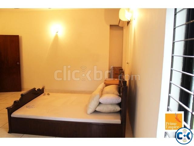 Luxury 3 Bedrooms flat rent large image 0