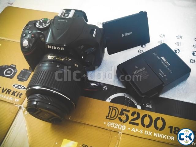 Nikon D5200 with 18-55mm Read Details  large image 0
