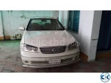 Sunny Ex Saloon 2006 Pearl white color with all option
