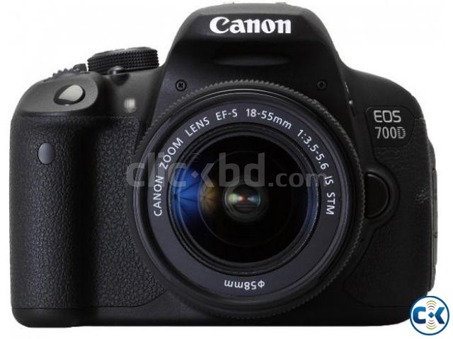 Canon 700D 18 MP 18-55 mm Lens USB HDMI Digital SLR Camera large image 0