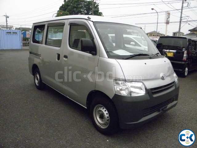 TOYOTA TOWNACE GL SILVER large image 0