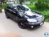 Nissan Sunny Black