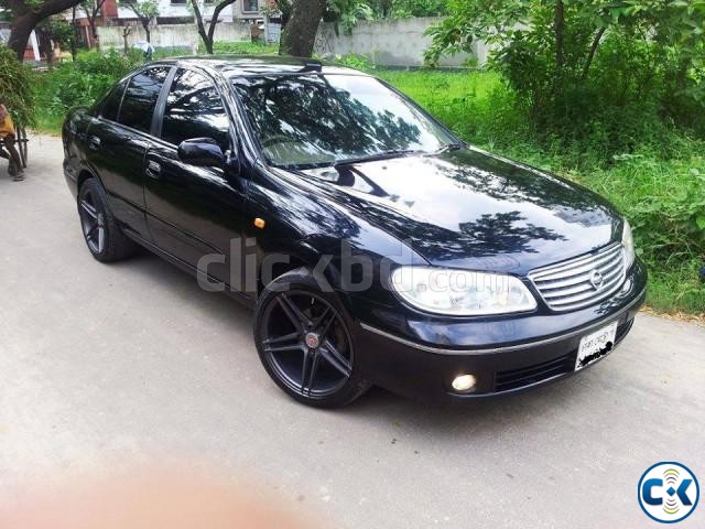 Nissan Sunny Black large image 0