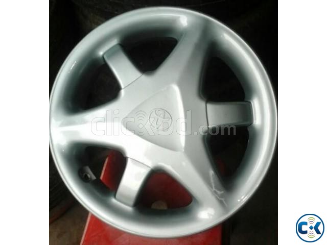 Japanese TOYOTA 15 4NUT NEAR ALLOY WHEELS SET large image 0