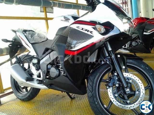 Honda CBR 150R White large image 0