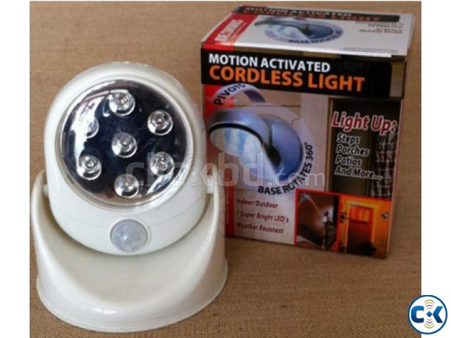 Motion sensor light large image 0