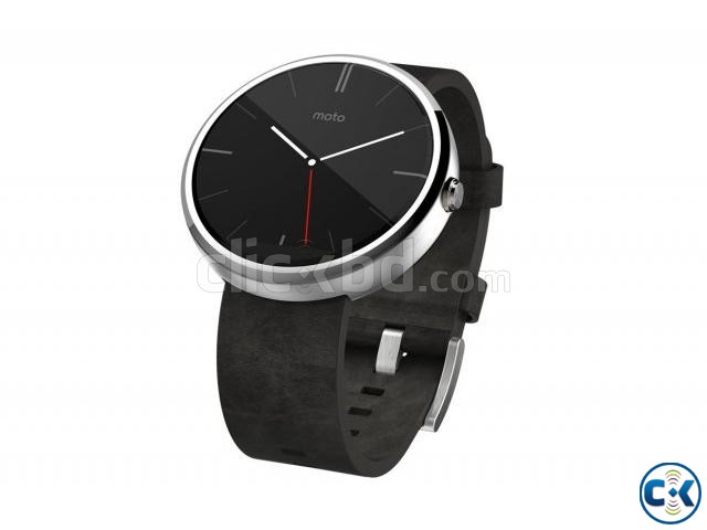 Motorola Moto 360 Brand New Intact  large image 0