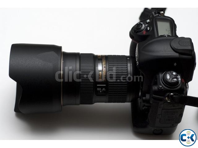 Nikon D80 DSLR Camera with 18mm-135 Lens large image 0