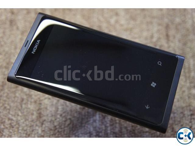 Nokia Lumia 800 large image 0