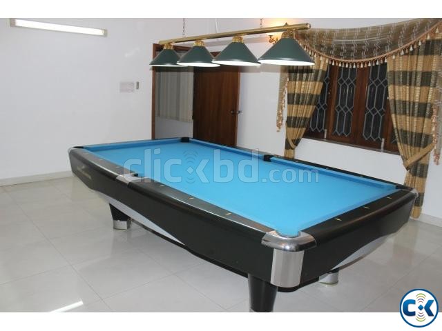 Pool table with all accessories large image 0