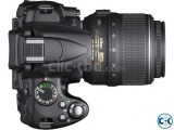 Nikon D5000 DSLR Camera with 55-300 lens