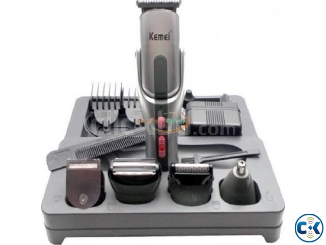Kemei 8in1 Shaver Trimmer Km-680A large image 0