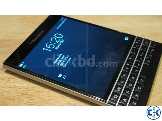 Brand New Blackberry Passport Sealed Pack With 1 Yr Warranty large image 0