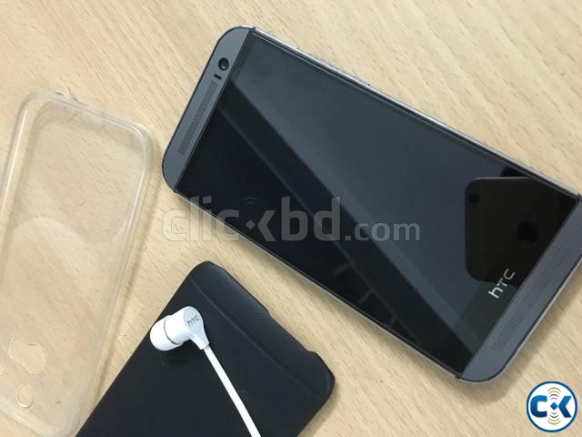 HTC One M8 Original Head Phone accessories -Original Pic large image 0