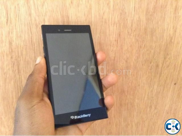 Blackberry Z3 large image 0