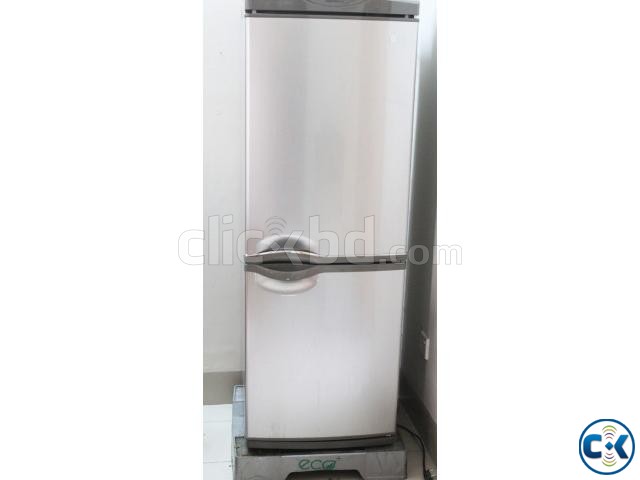 LG refrigerator with warranty large image 0