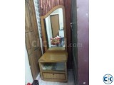 Dressing table