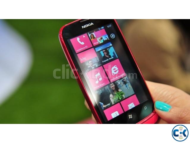 Nokia lumia 610 with box large image 0