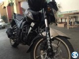 YAMAHA FZS