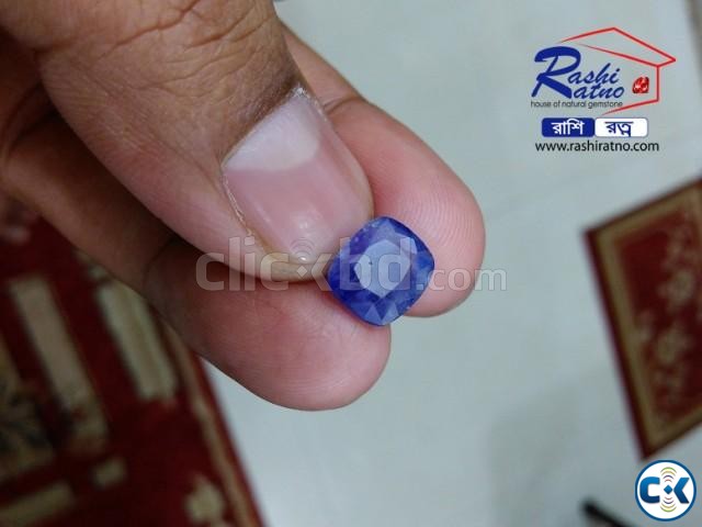 Srilankan Blue Sapphire Stone large image 0